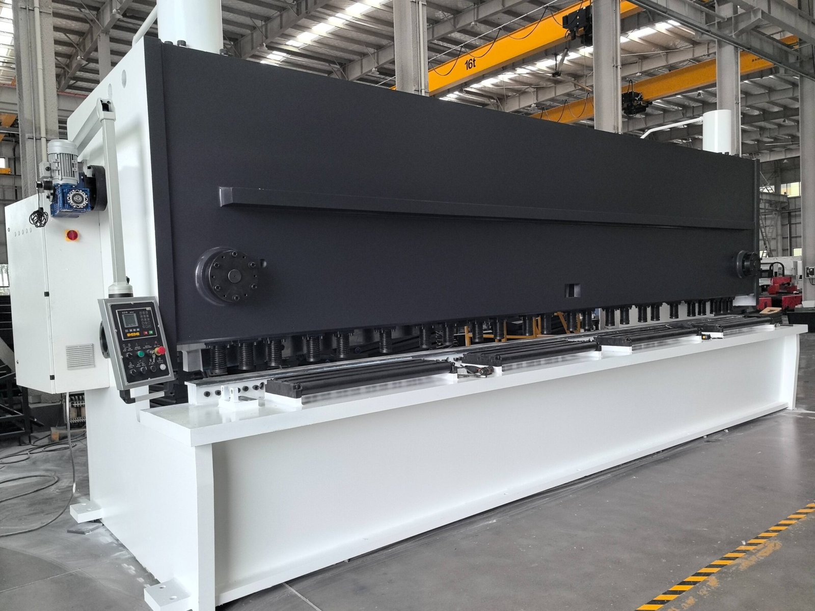 QC12Y/K Series Hydraulic Swing Beam Shearing Machine