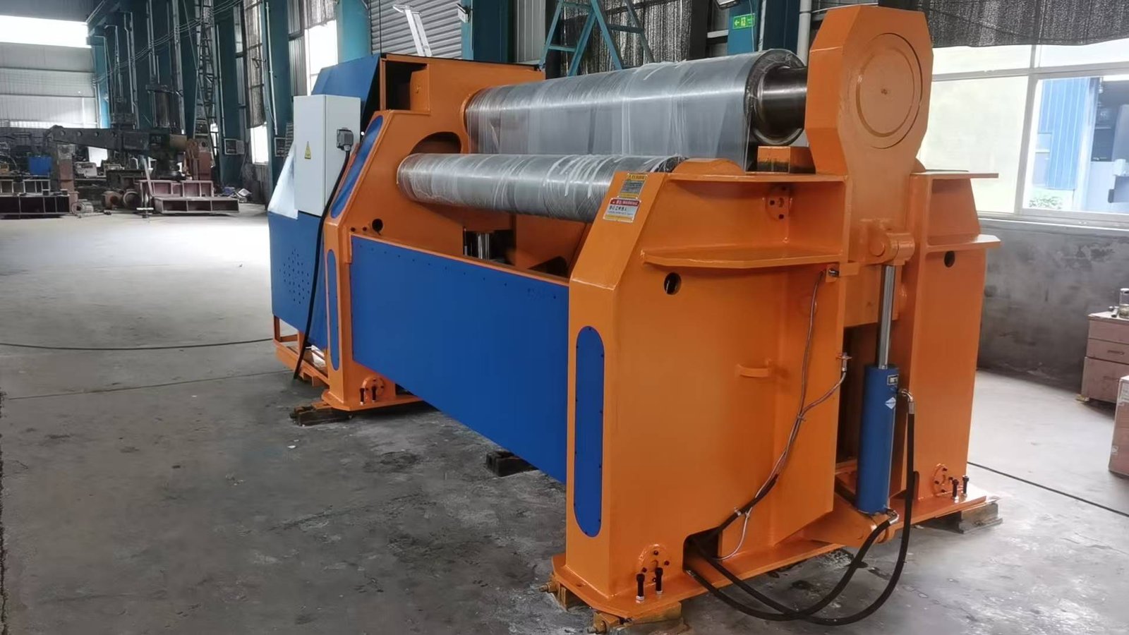 W12H Series Hydraulic Four-Roll Plate Rolling Machine